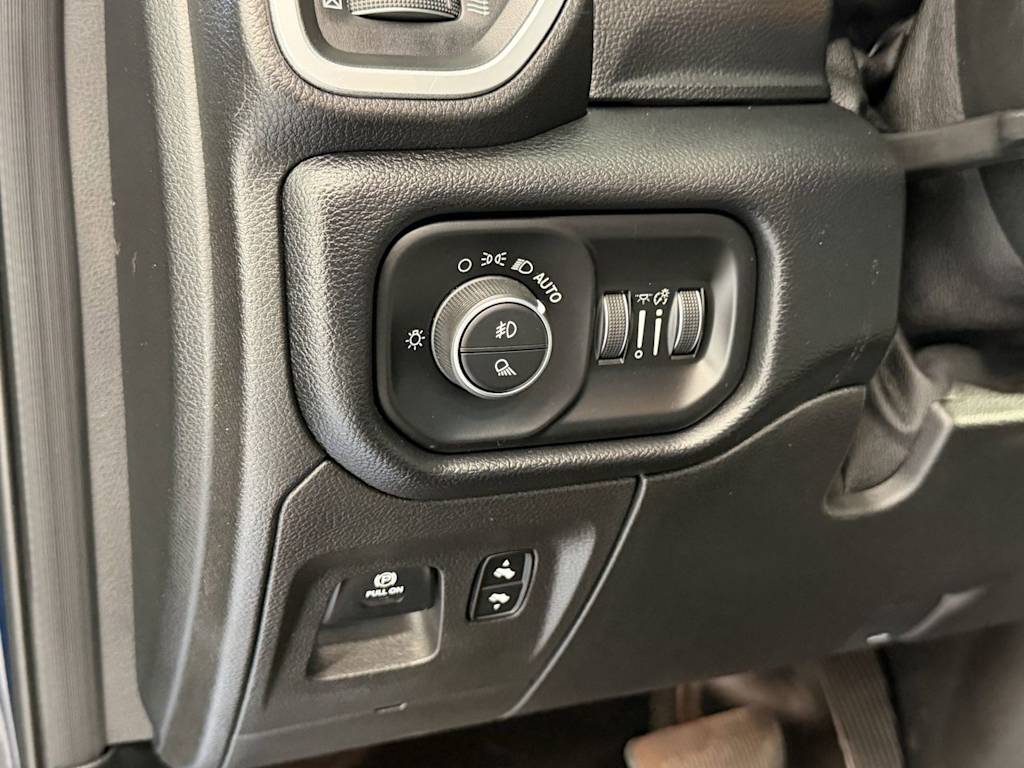 Thumbnail: 2019 RAM 1500 - 19