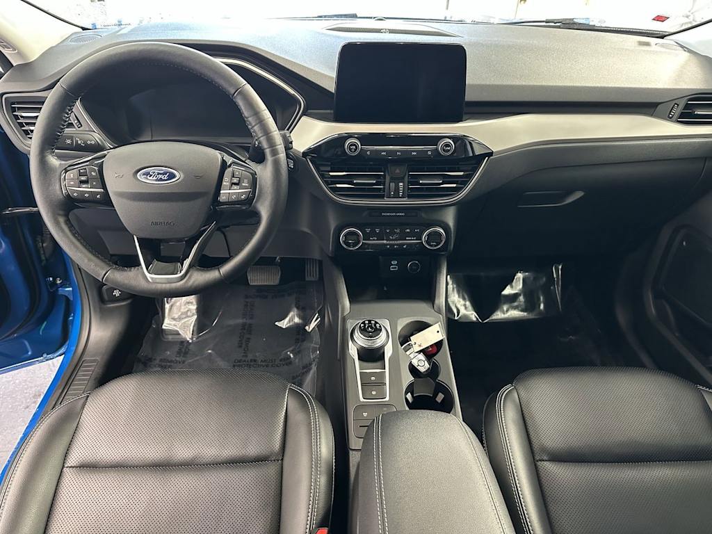 Thumbnail: 2021 Ford Escape - 8