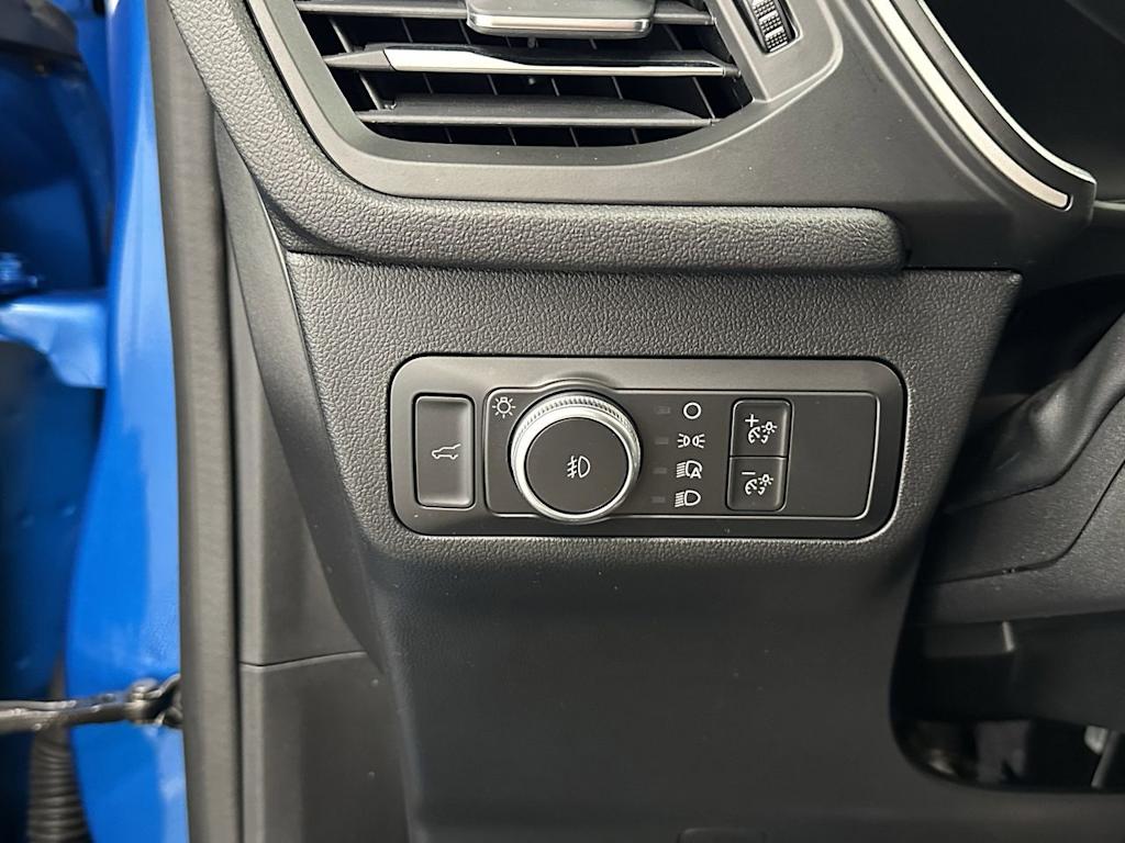 Thumbnail: 2021 Ford Escape - 19
