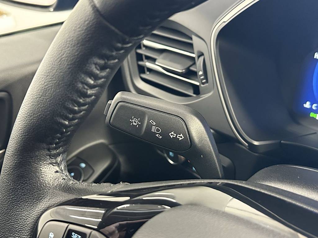 Thumbnail: 2021 Ford Escape - 20