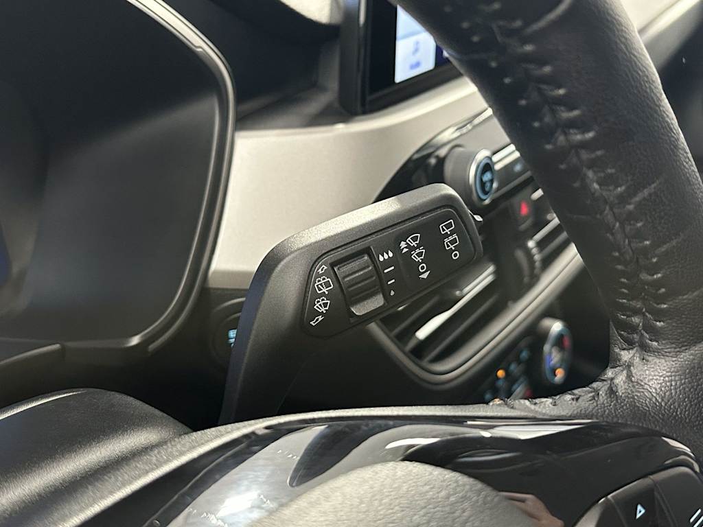Thumbnail: 2021 Ford Escape - 21
