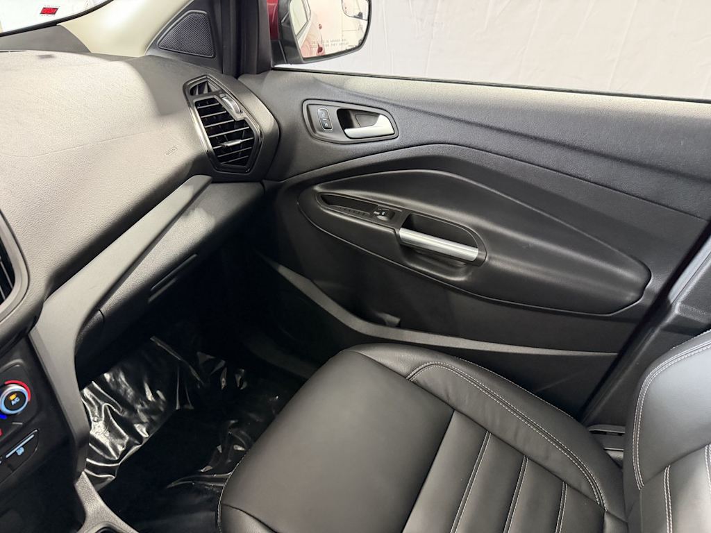 Thumbnail: 2018 Ford Escape - 25