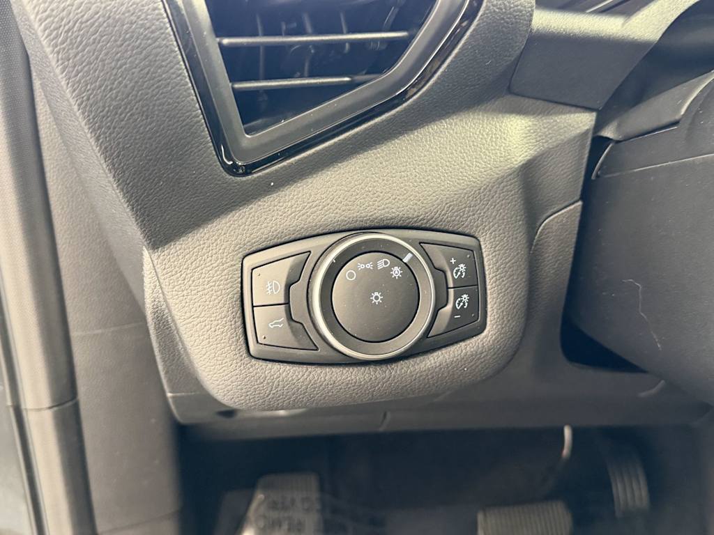 Thumbnail: 2017 Ford Escape - 21