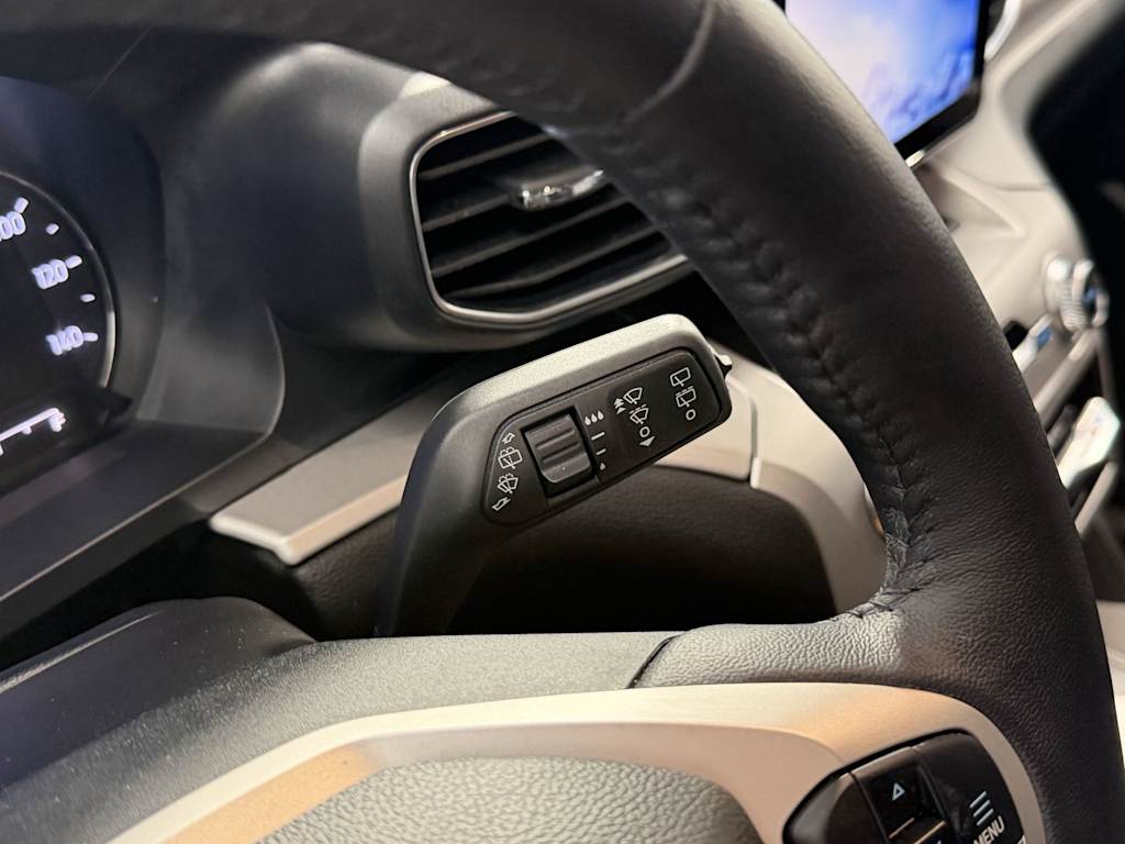 Thumbnail: 2022 Ford Explorer - 23