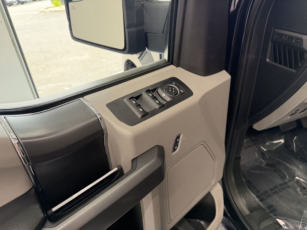 Thumbnail: 2018 Ford F-150 - 17