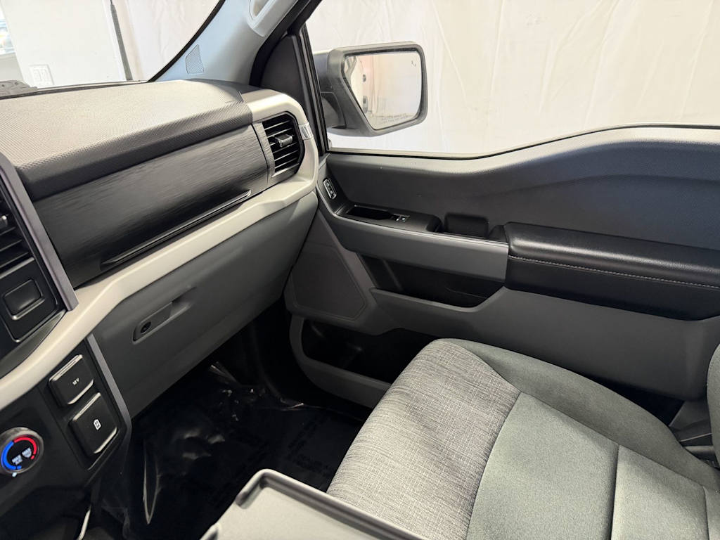 Thumbnail: 2023 Ford F-150 - 9