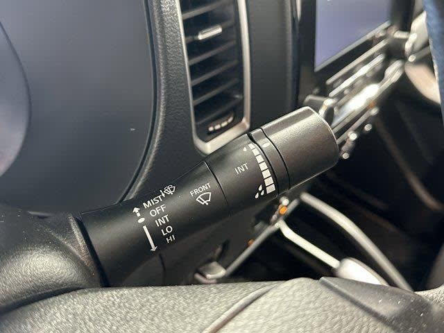 Thumbnail: 2023 Nissan Frontier - 21