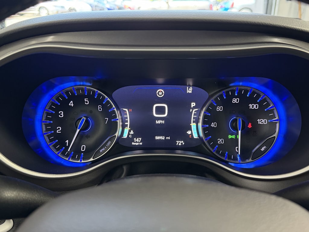 Thumbnail: 2023 Chrysler Pacifica - 19