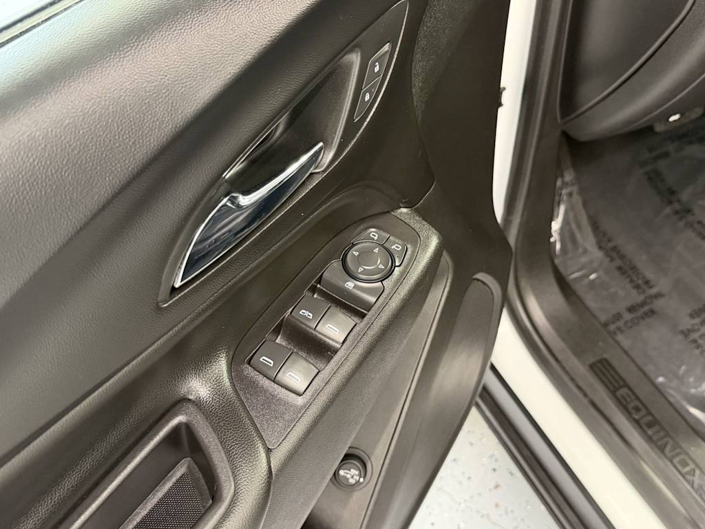 Thumbnail: 2019 Chevrolet Equinox - 20