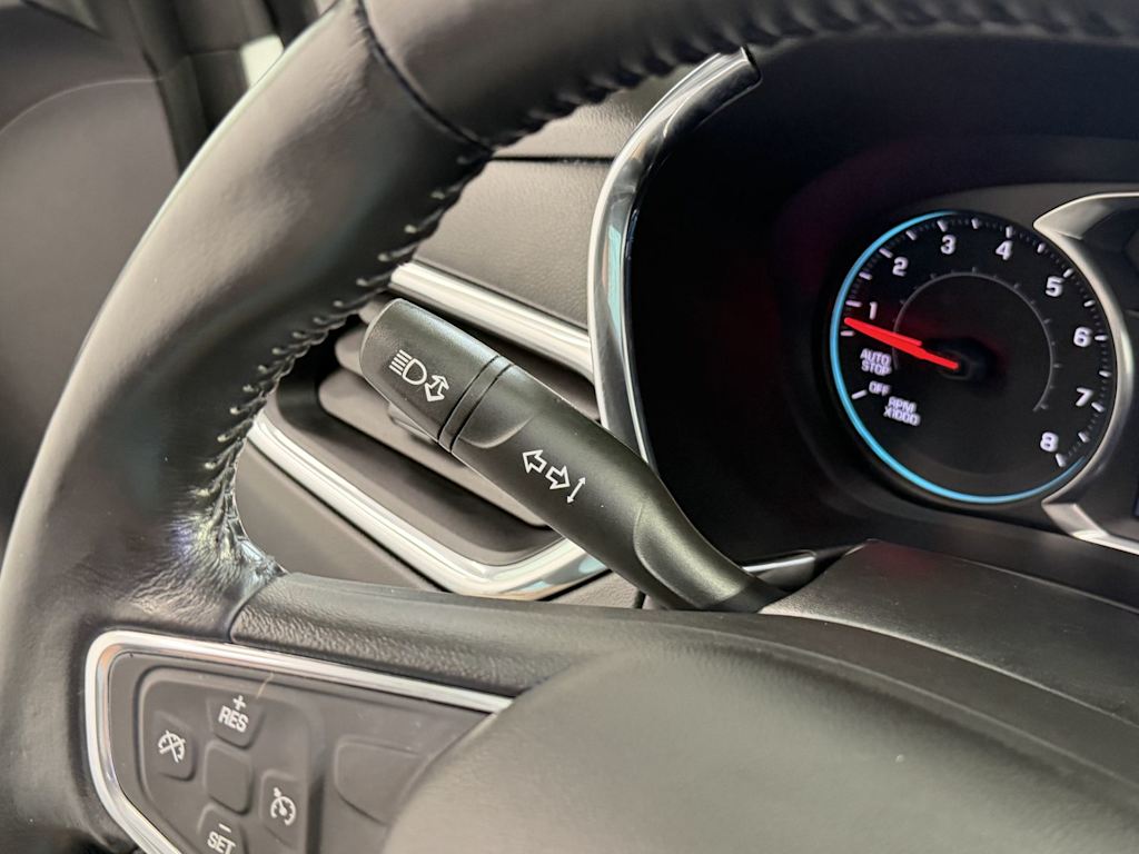 Thumbnail: 2019 Chevrolet Equinox - 14