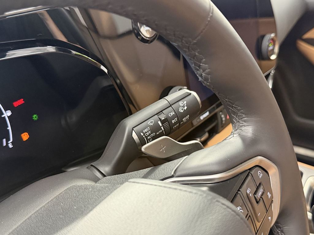 Thumbnail: 2024 Lexus ES - 21