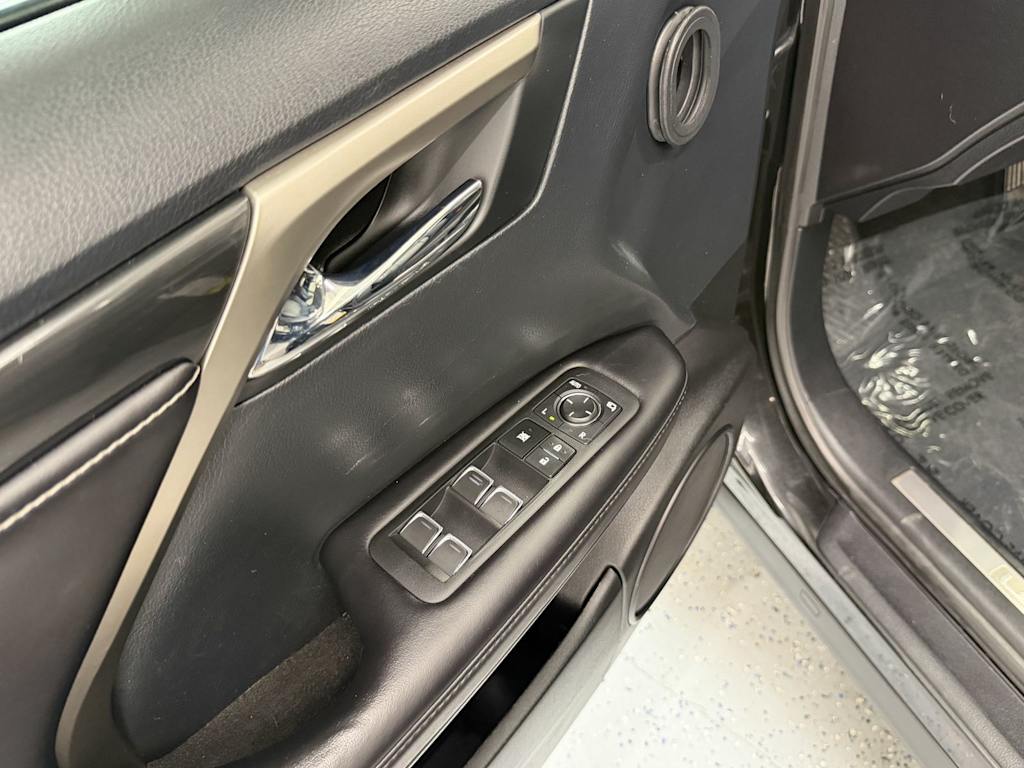 Thumbnail: 2020 Lexus RX - 18