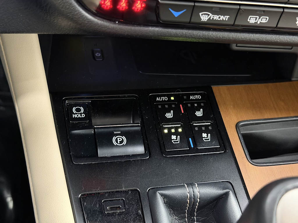 Thumbnail: 2021 Lexus RX - 25