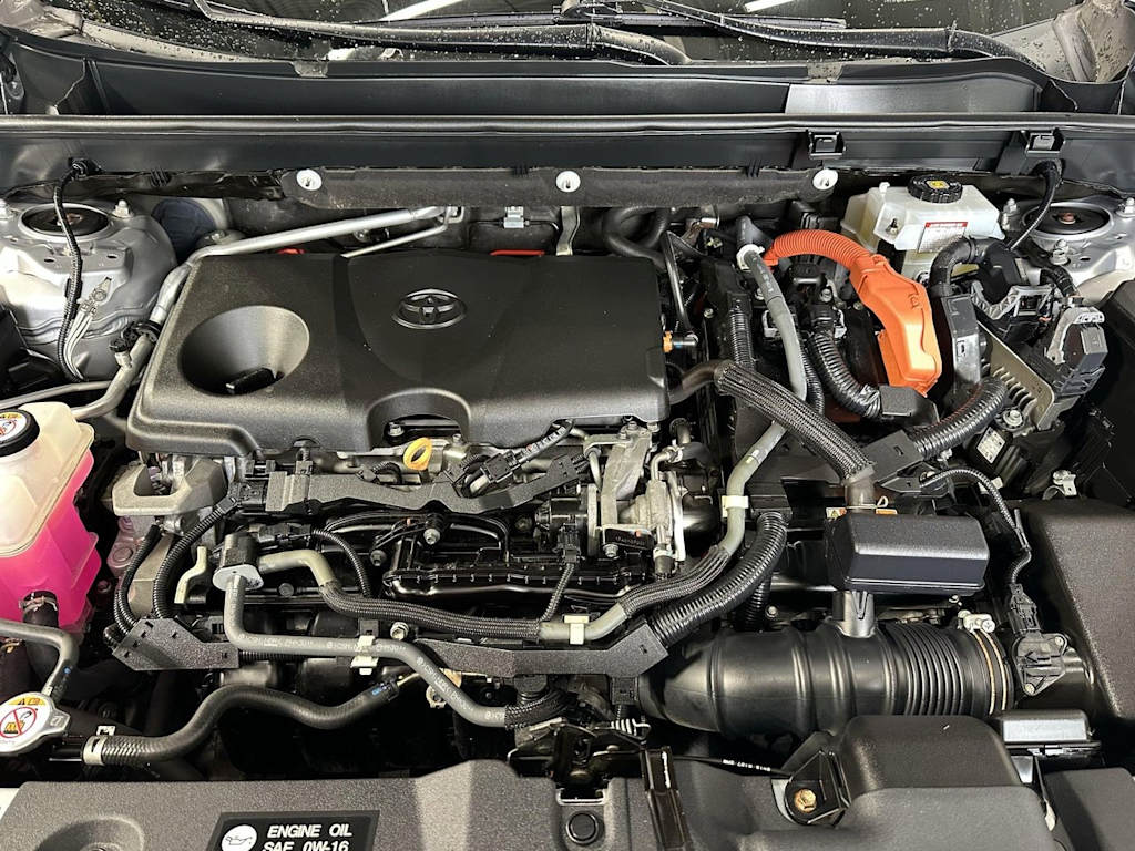 Thumbnail: 2019 Toyota RAV4 - 6