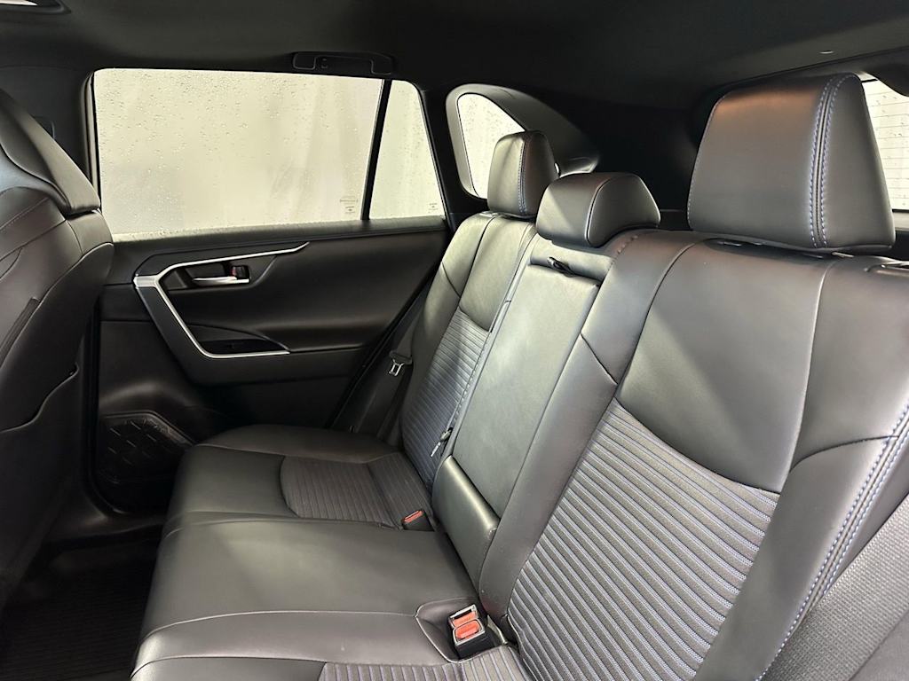 Thumbnail: 2019 Toyota RAV4 - 9