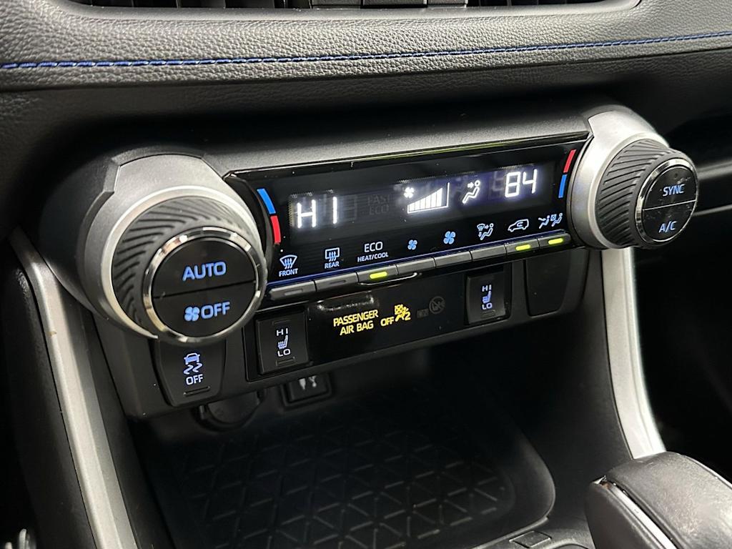 Thumbnail: 2019 Toyota RAV4 - 22