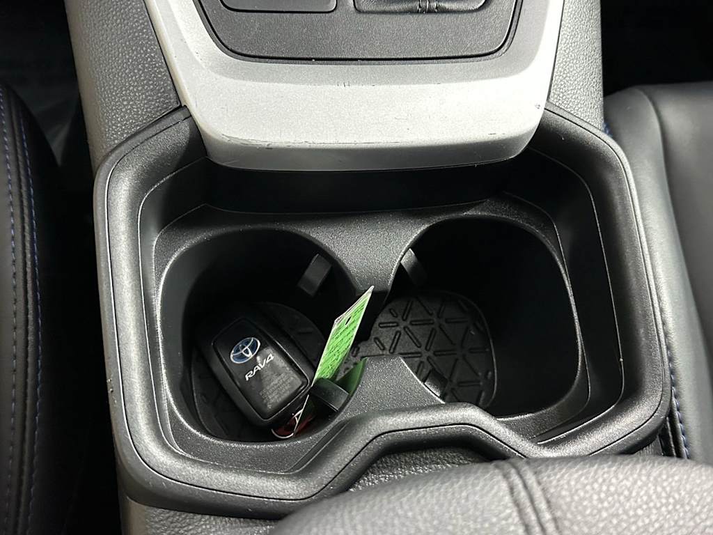 Thumbnail: 2019 Toyota RAV4 - 24