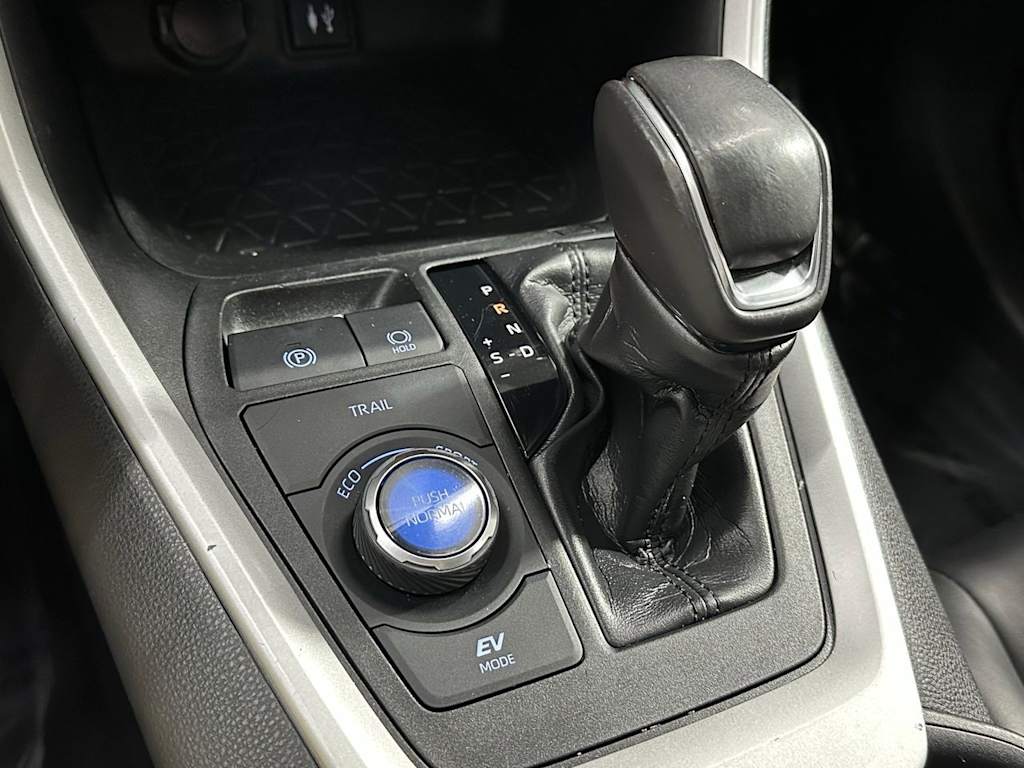 Thumbnail: 2019 Toyota RAV4 - 23