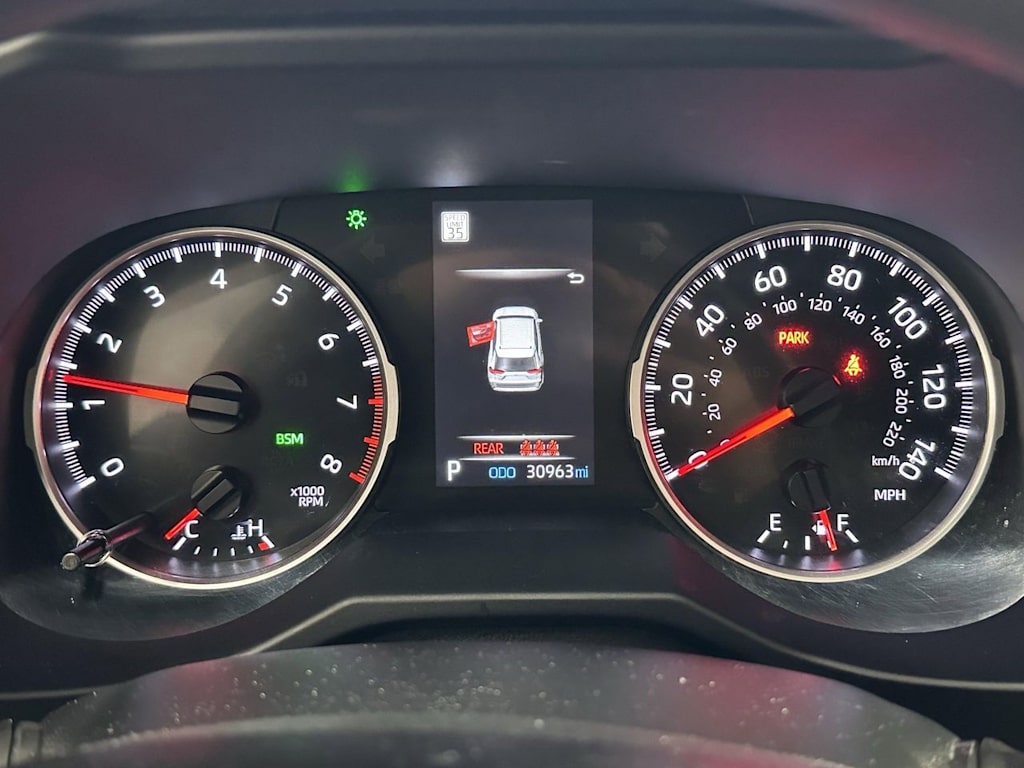 Thumbnail: 2022 Toyota RAV4 - 15