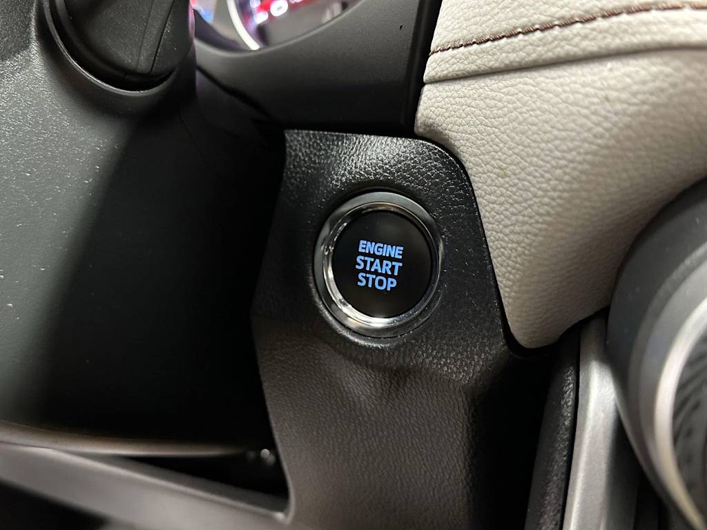 Thumbnail: 2022 Toyota RAV4 - 22