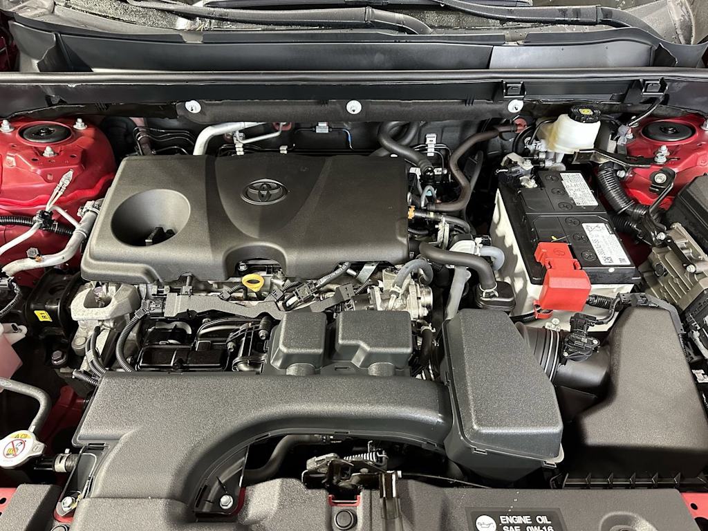 Thumbnail: 2022 Toyota RAV4 - 8