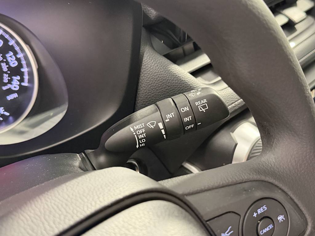 Thumbnail: 2019 Toyota RAV4 - 20