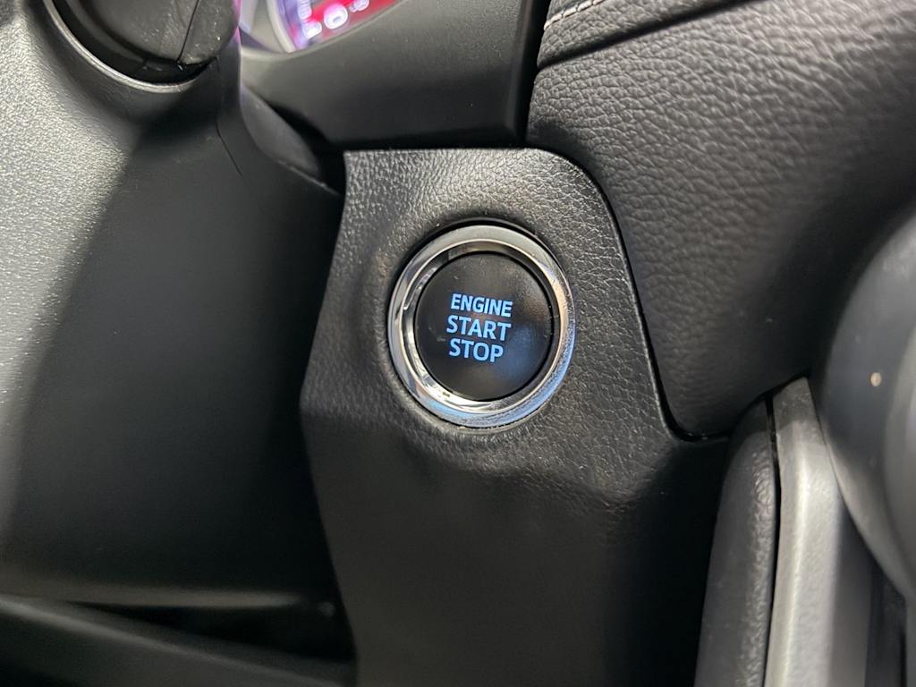 Thumbnail: 2019 Toyota RAV4 - 21
