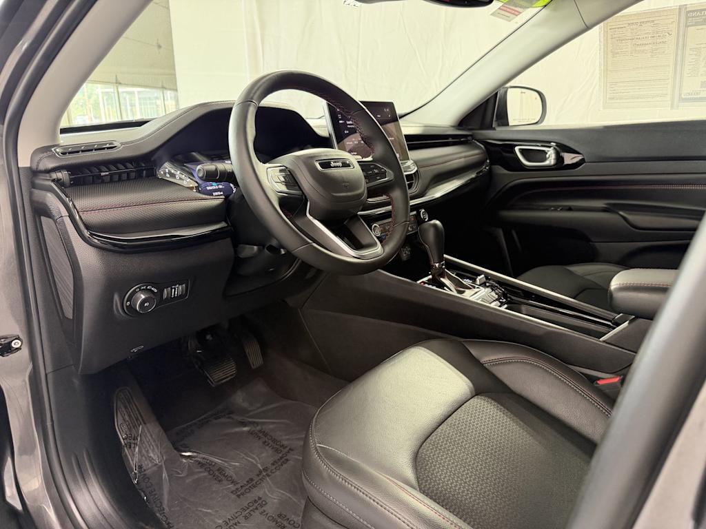 Thumbnail: 2022 Jeep Compass - 2