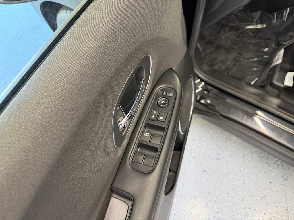 Thumbnail: 2019 Honda HR-V - 18