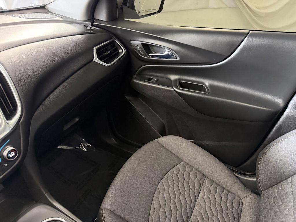 Thumbnail: 2019 Chevrolet Equinox - 26