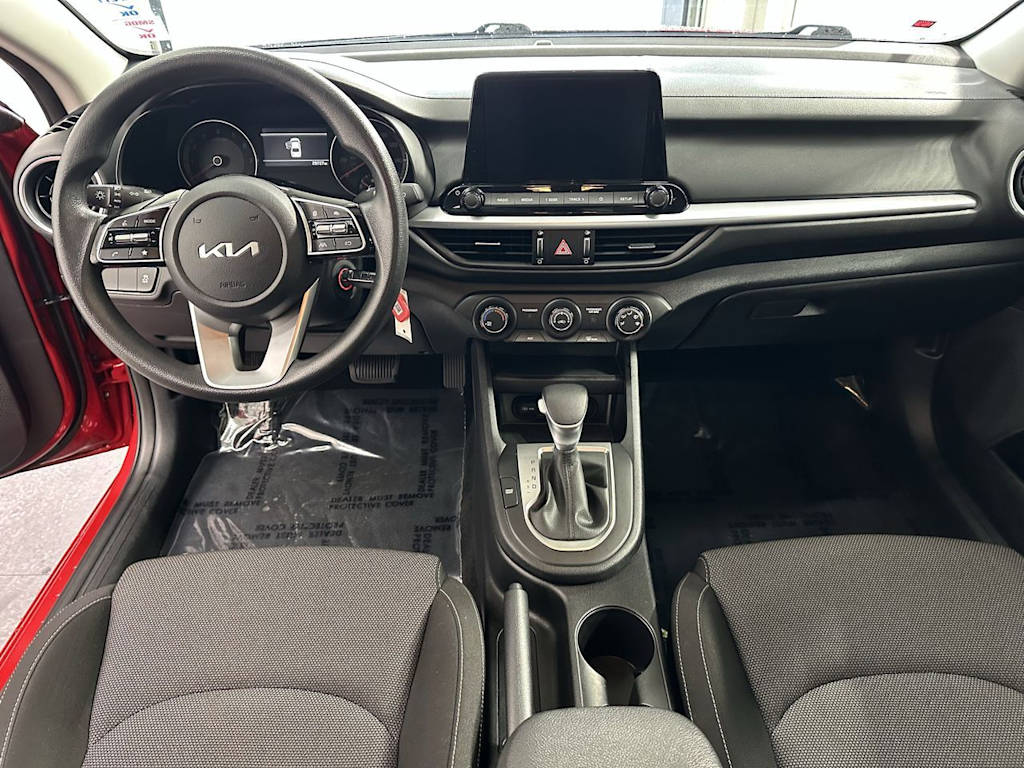Thumbnail: 2024 Kia Forte - 8