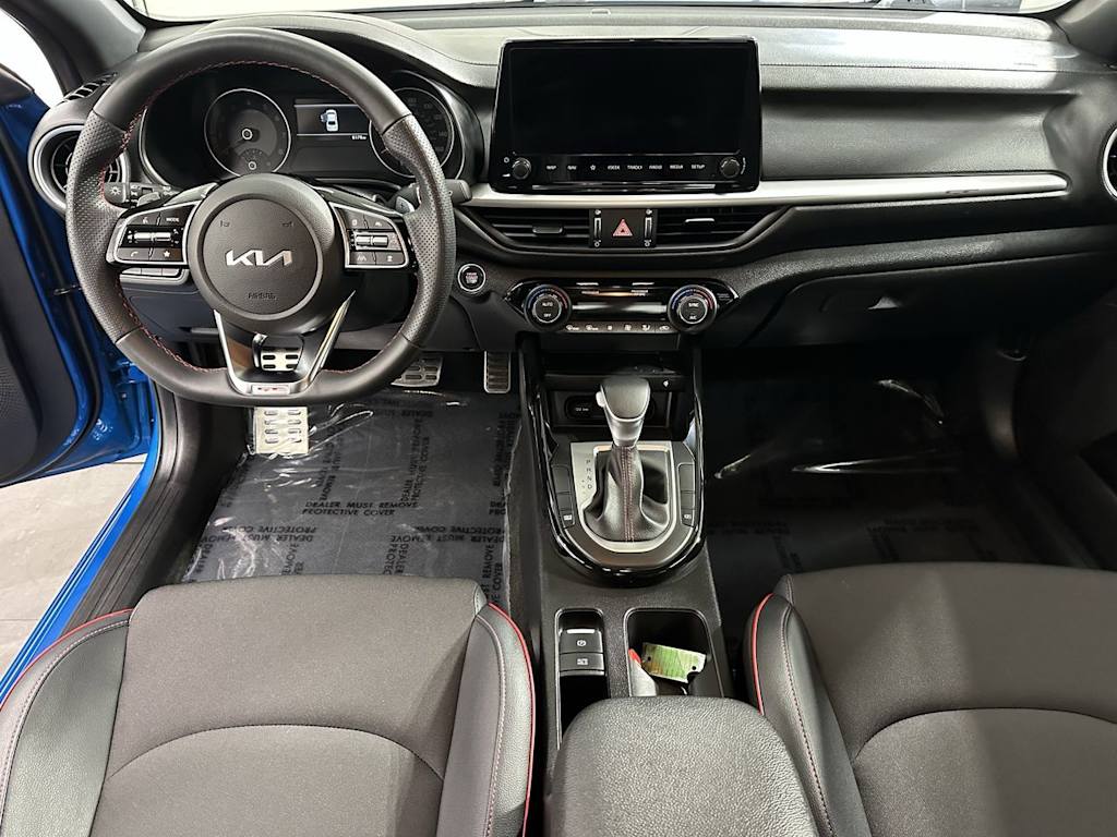 Thumbnail: 2023 Kia Forte - 9