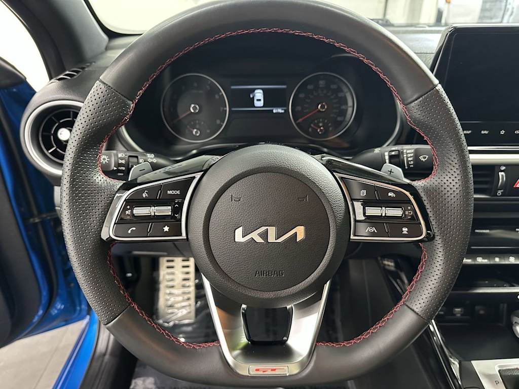 Thumbnail: 2023 Kia Forte - 12