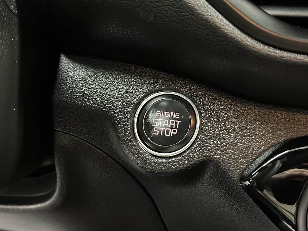 Thumbnail: 2023 Kia Forte - 21