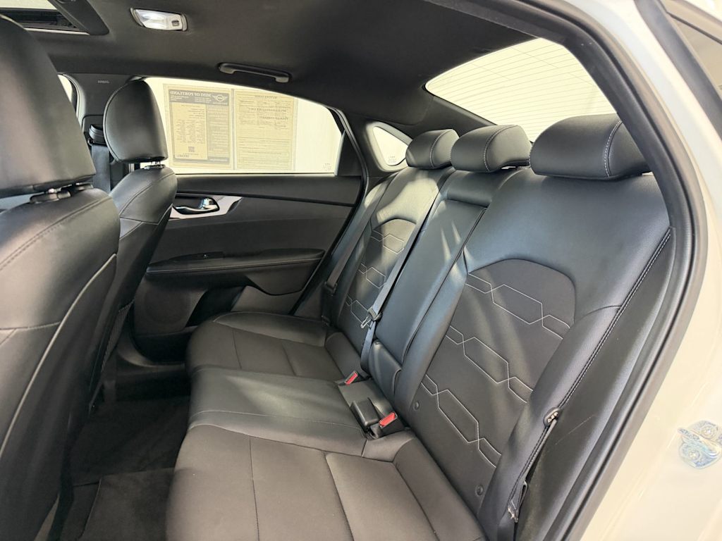 Thumbnail: 2024 Kia Forte - 10