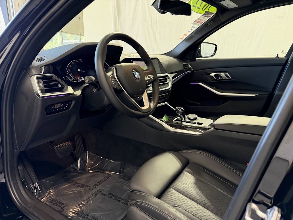 Thumbnail: 2022 BMW 3 Series - 2