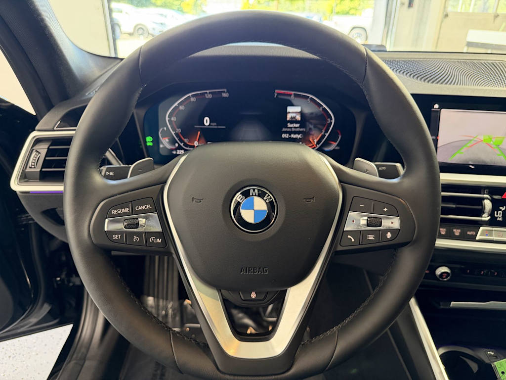Thumbnail: 2022 BMW 3 Series - 11