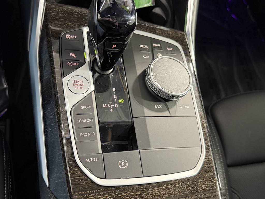 Thumbnail: 2022 BMW 3 Series - 25