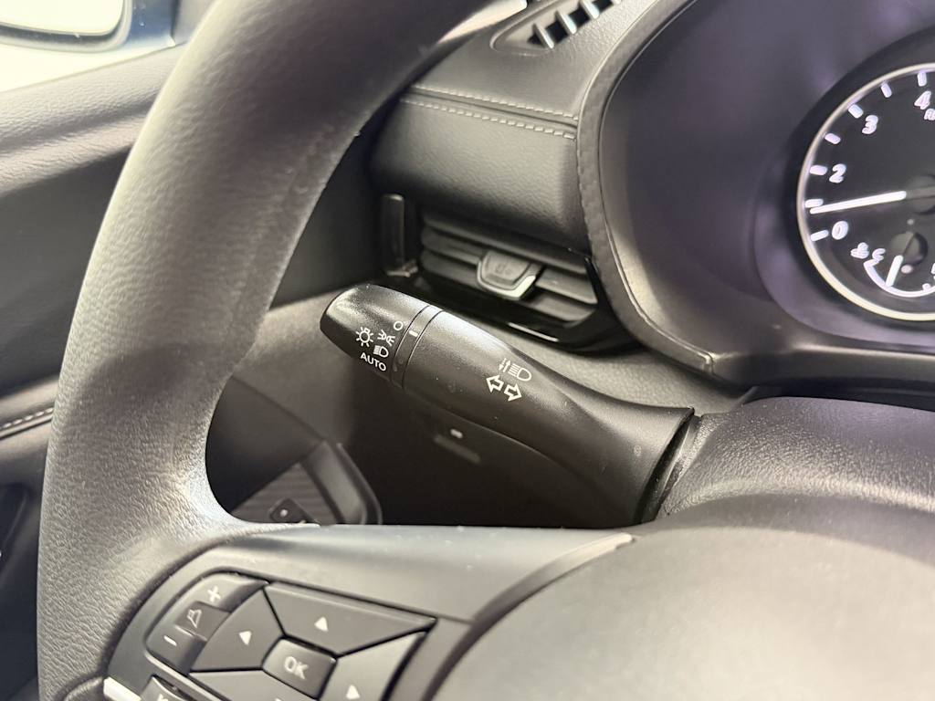 Thumbnail: 2024 Nissan Sentra - 12