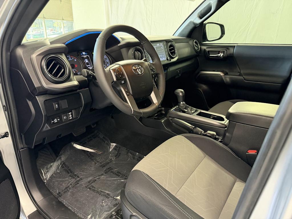 Thumbnail: 2022 Toyota Tacoma - 2