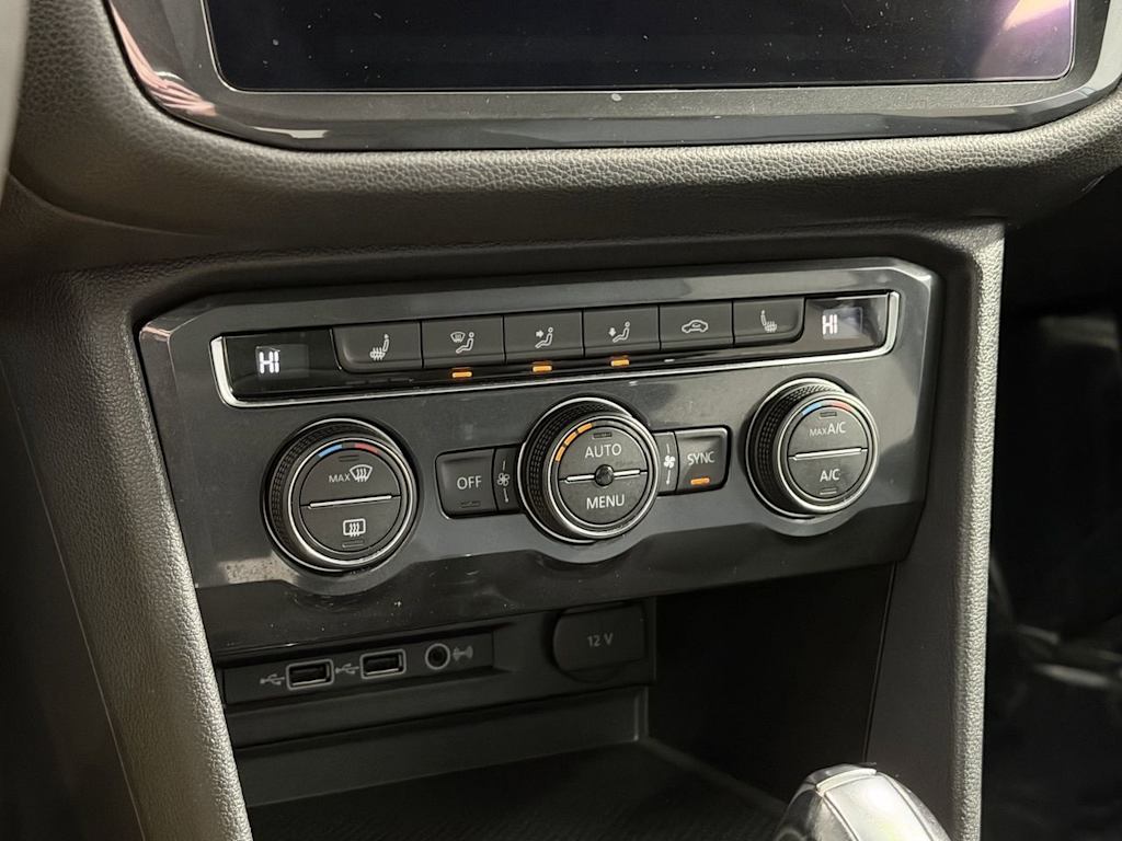 Thumbnail: 2018 Volkswagen Tiguan - 22