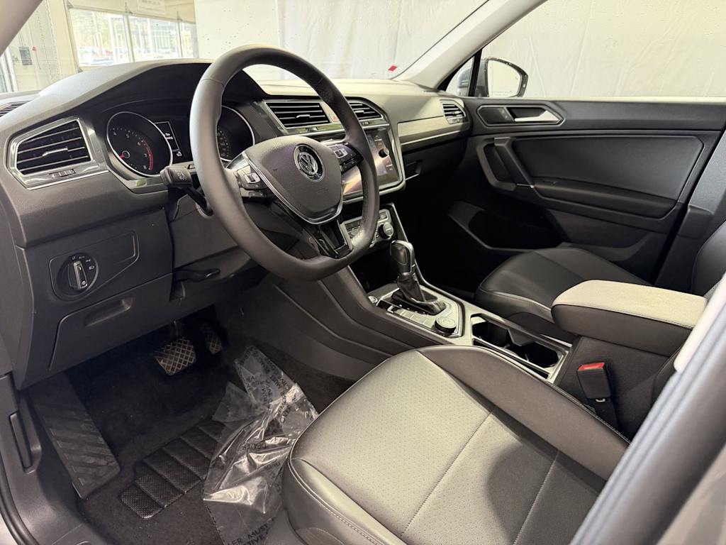 Thumbnail: 2018 Volkswagen Tiguan - 2