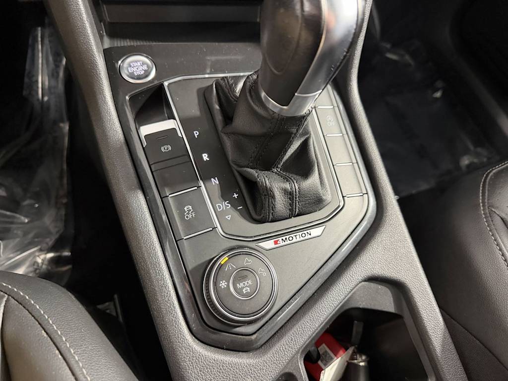 Thumbnail: 2018 Volkswagen Tiguan - 24