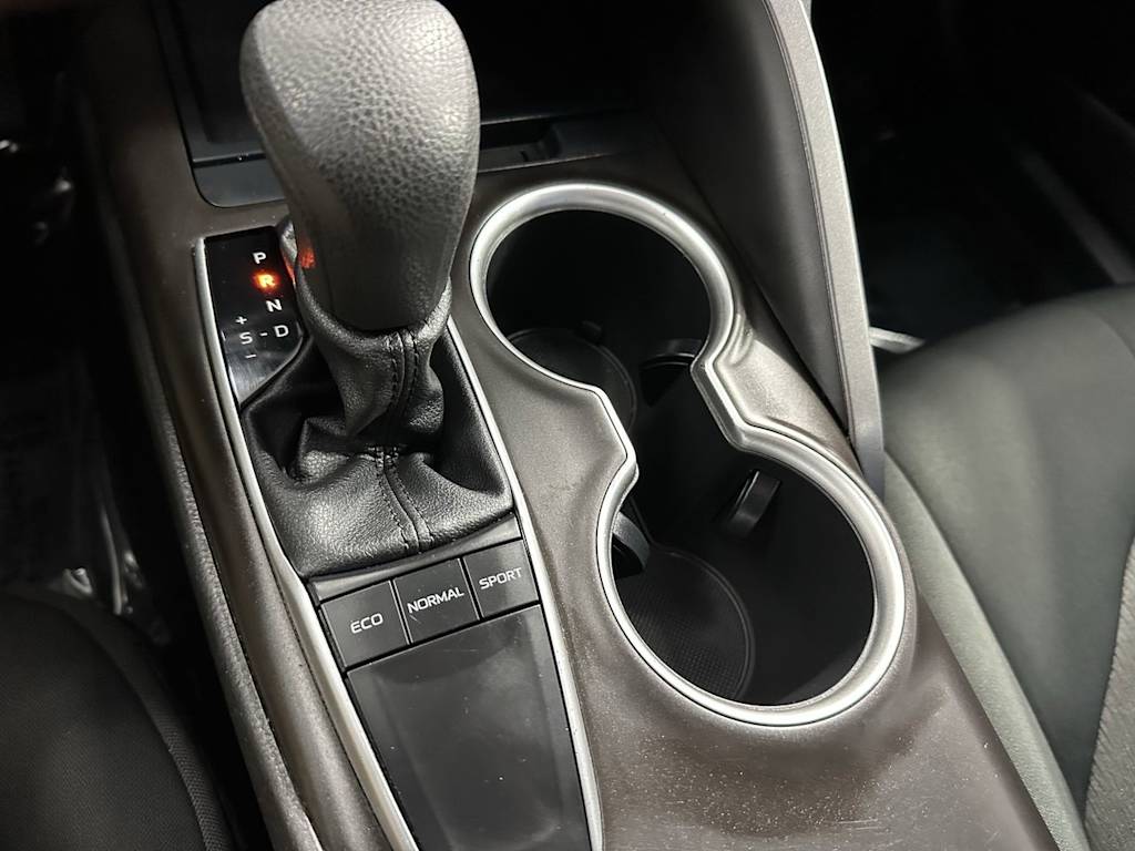 Thumbnail: 2022 Toyota Camry - 25