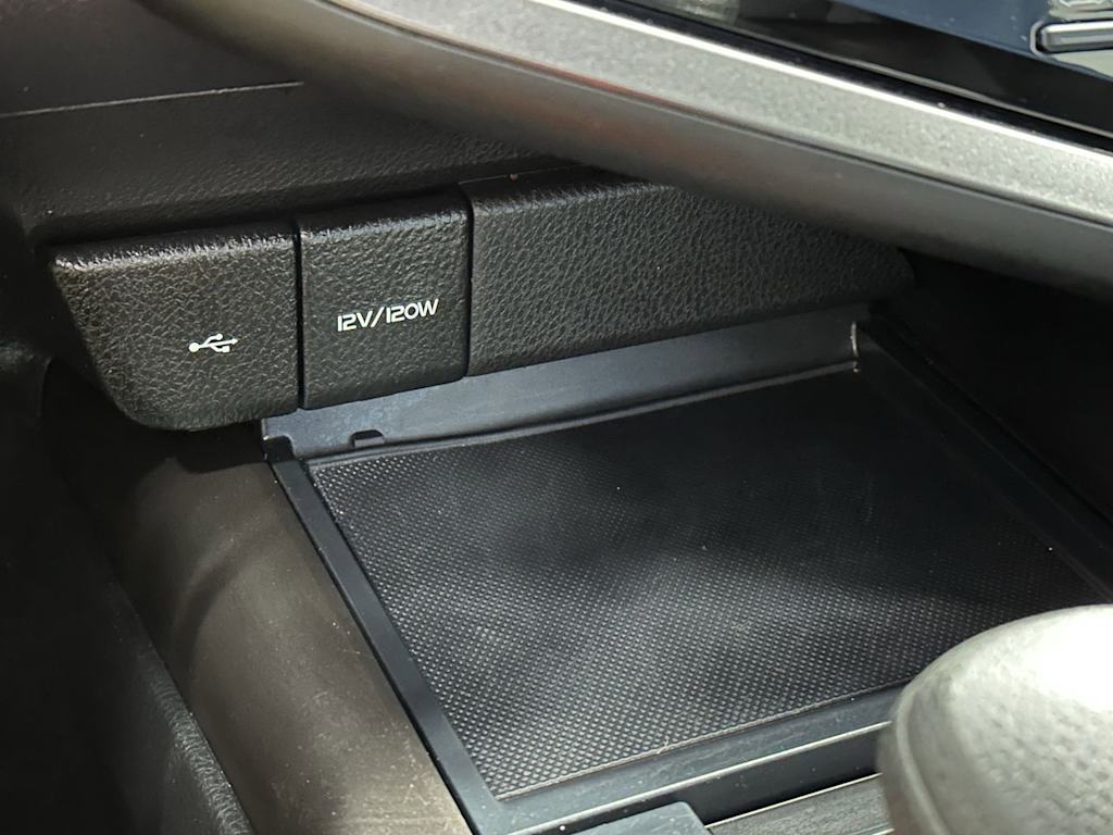 Thumbnail: 2022 Toyota Camry - 24