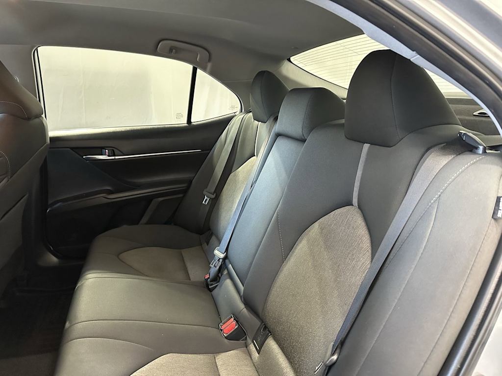 Thumbnail: 2022 Toyota Camry - 11