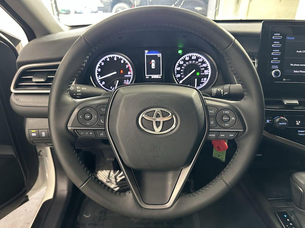 Thumbnail: 2023 Toyota Camry - 12