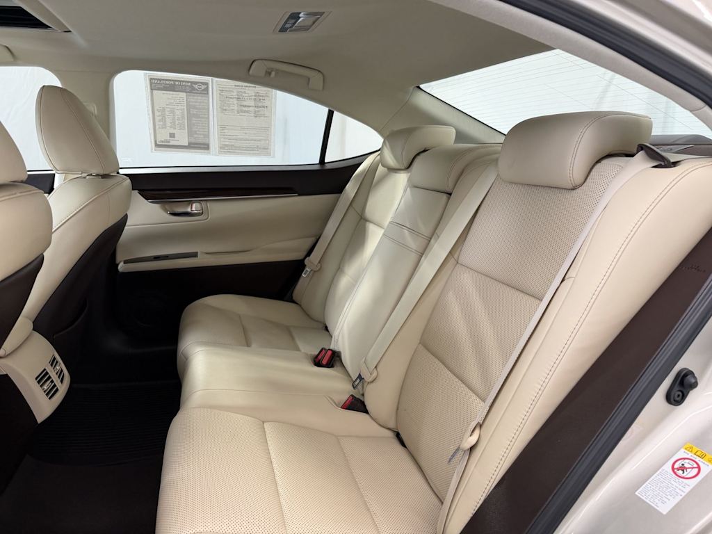 Thumbnail: 2017 Lexus ES - 10