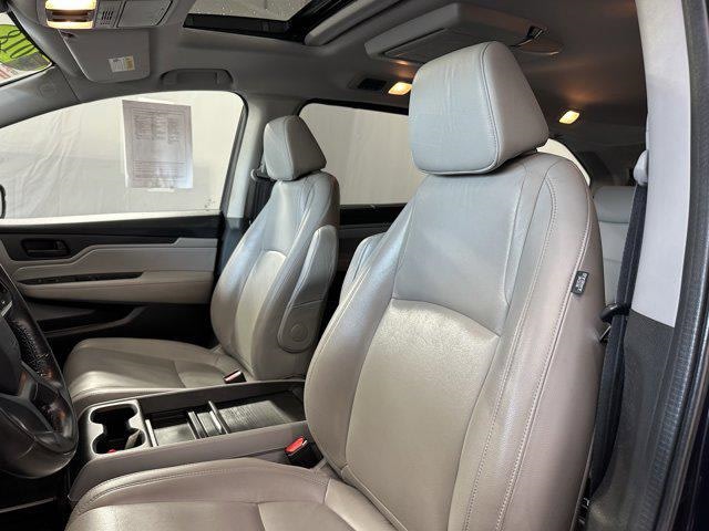 Thumbnail: 2018 Honda Odyssey - 9