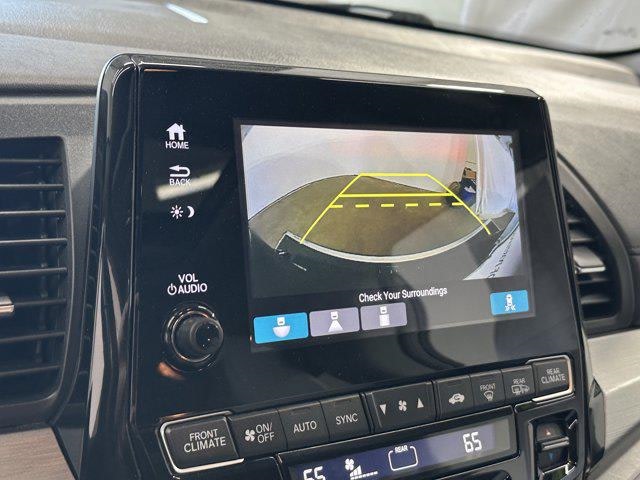 Thumbnail: 2018 Honda Odyssey - 11